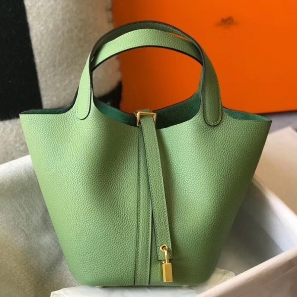 Replica Hermes Picotin Lock 18 Bag In Vert Criquet Clemence Leather