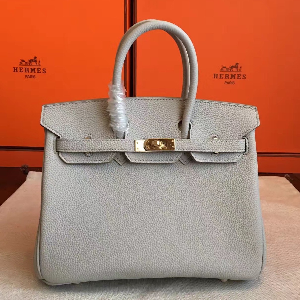 Replica Hermes Kelly Pochette Handmade Bag In Pearl Grey Ostrich